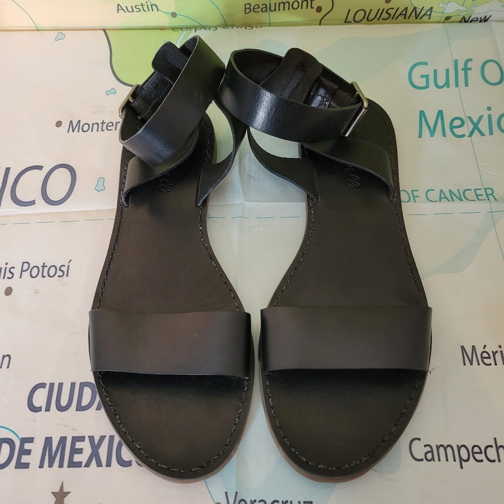 Madewell Black Leather Ankle Strap Sandals